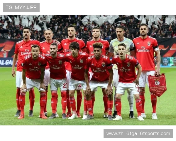 阿贾克斯欧冠阵容分析及其在欧洲赛场的贡献 阿贾克斯欧冠阵容分析及其在欧洲赛场的贡献